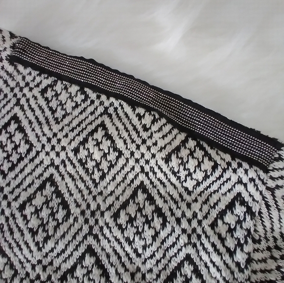 NWT Simply Emma sweater - Picture 9 of 9